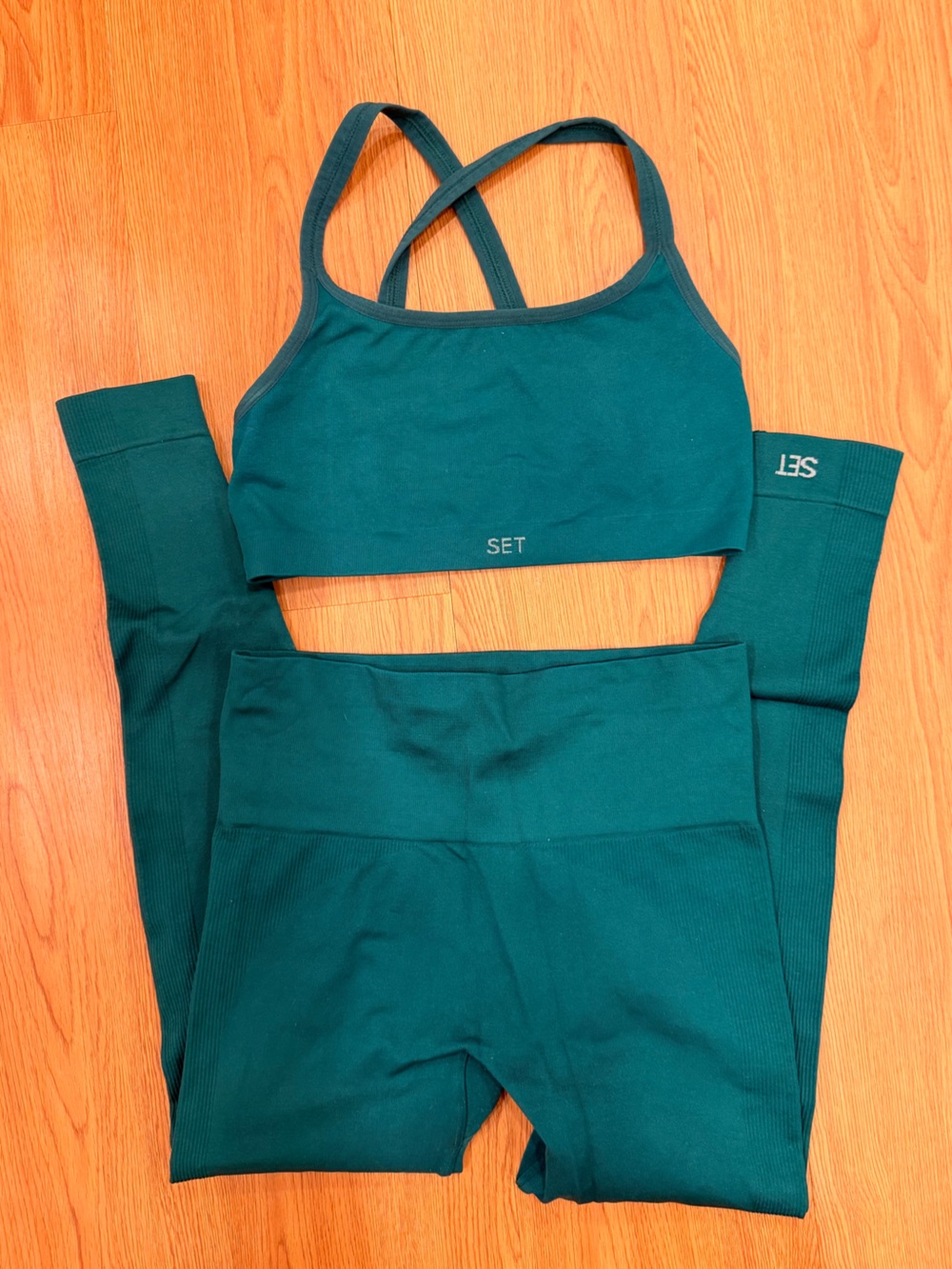 SET SCULPT-FLEX Seamless Activewear Set - Sports Bra & Leggings in mojito